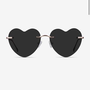 Sun Amore Heart Eye Gold Sunglasses